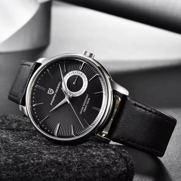 Midnight Elegant de acero de Pagani Design sobre un fieltro gris